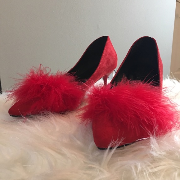 Last One - Kitten Fluff Heels - Picture 3 of 6